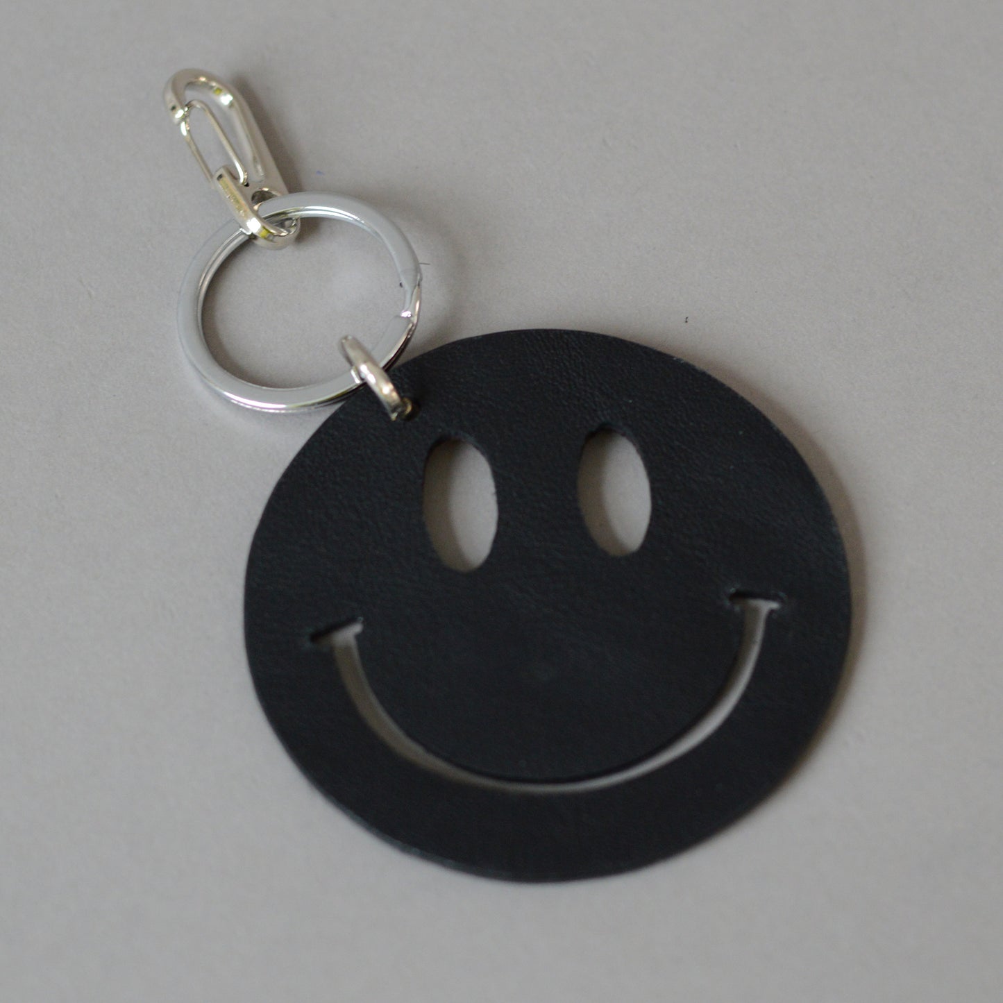 Happy Key Ring Black Acid