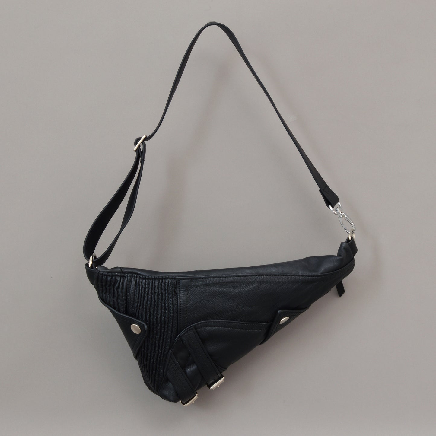 Akai Sling Bag #024