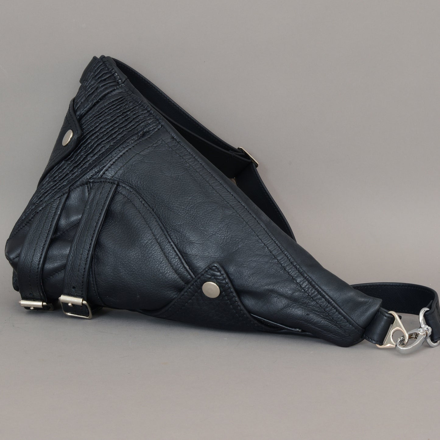 Akai Sling Bag #024