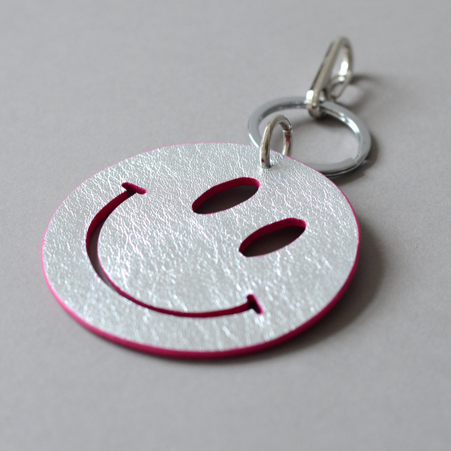 Happy Key Ring Pink Silver