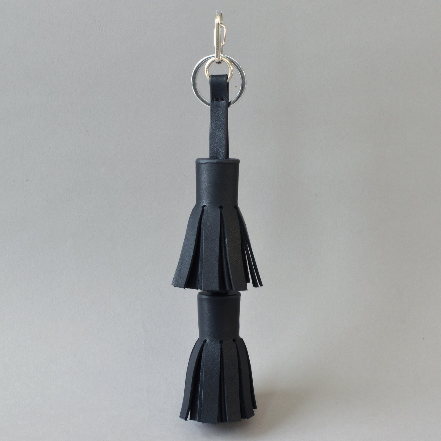 Twin Tassel Key Ring Black