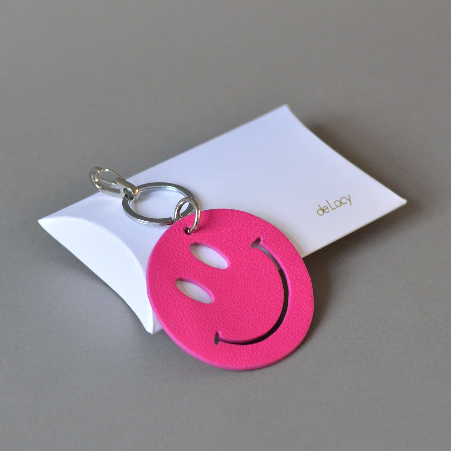 Happy Key Ring Gold Magenta