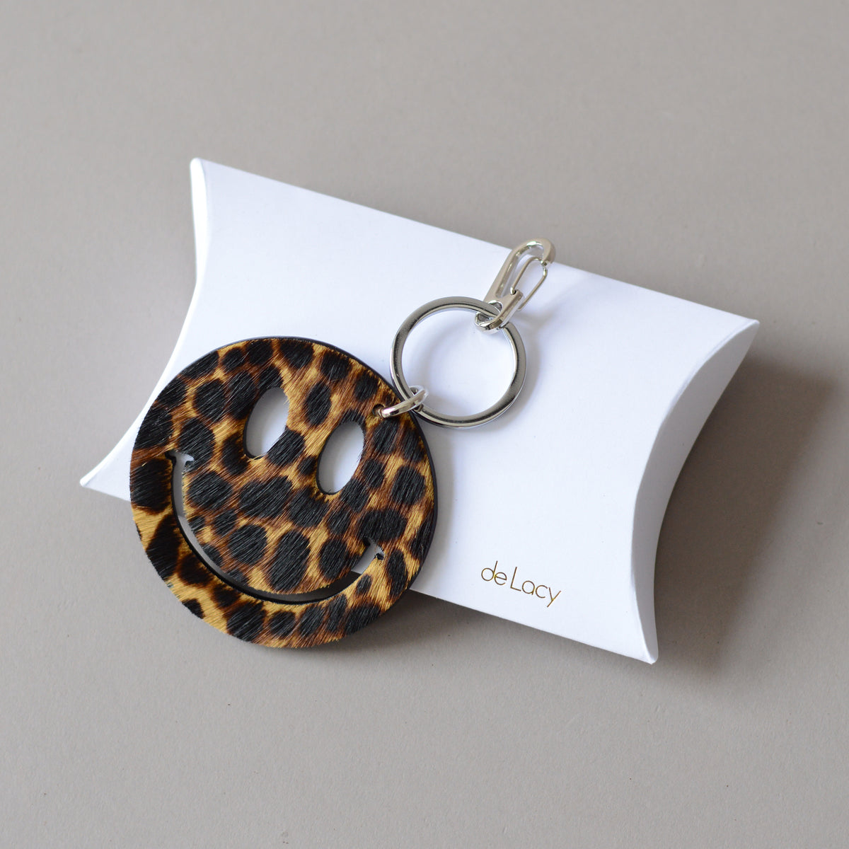 Happy Key Ring Black Leopard