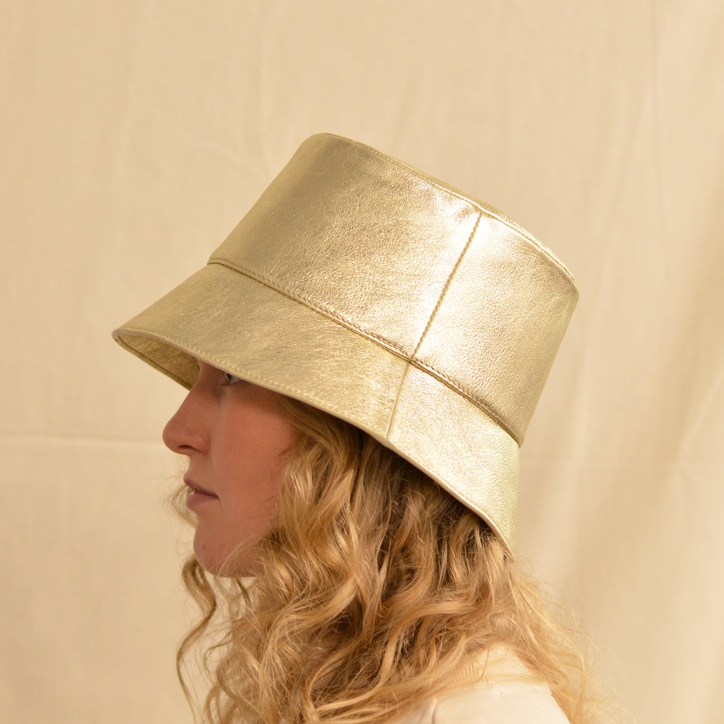 Bucket Hat Gold